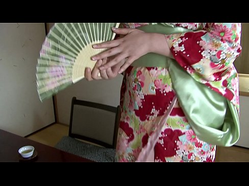 สาวญี่ปุ่นแต่งตัวน่ารักเธอโดนหนุ่มฝรั่งจับเย็ดควยใหญ่ๆกดมิดลำอย่างเด็ด